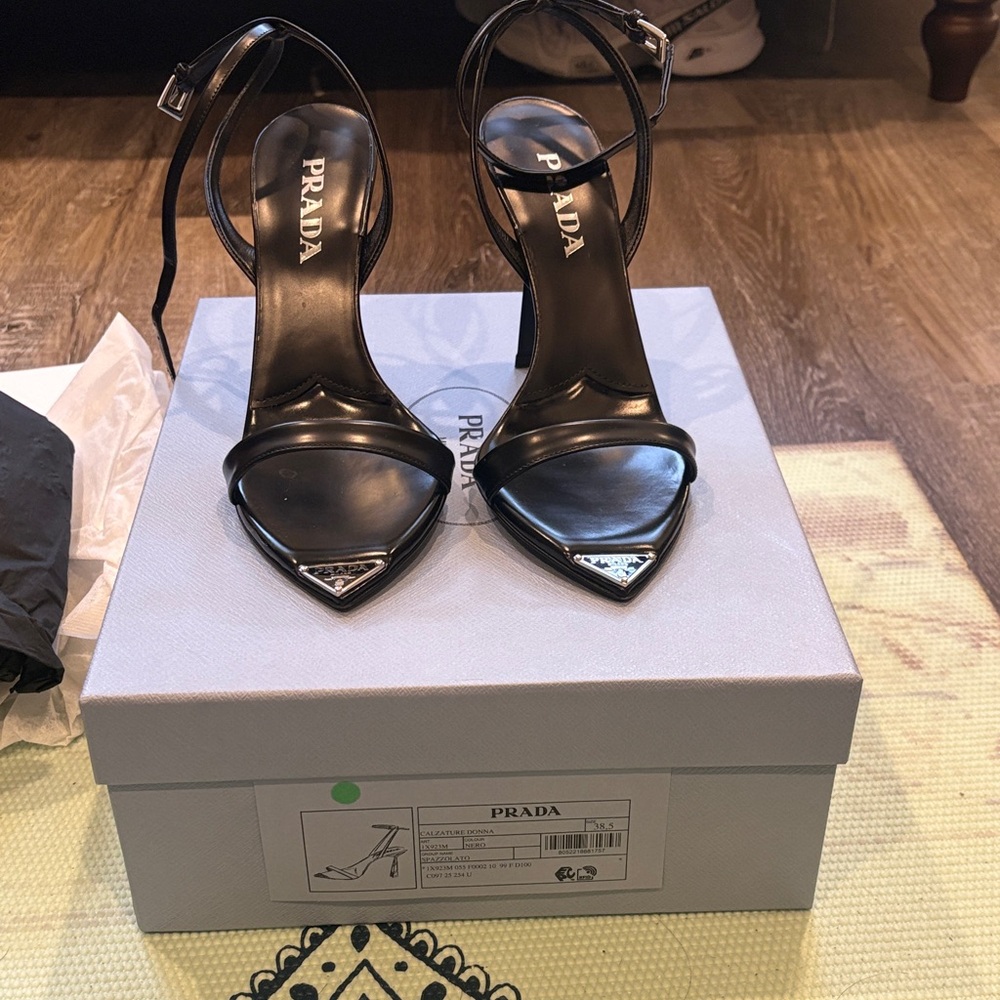 Prada Sleek Black Women's Heels - Picture 2 of 6